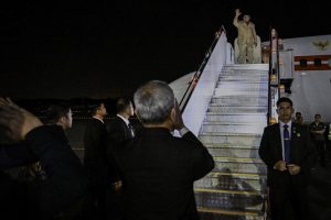 Presiden Republik Indonesia Prabowo Subianto meninggalkan Singapura pada Senin malam, 16 Juni 2025, usai menyelesaikan rangkaian kunjungan kenegaraan selama dua hari di negara tersebut.