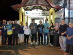 Bupati Bintan Roby Kurniawan mengunjungi Rumah Singgah Bintan di Kota Singkawang, Kalimantan Barat, Selasa malam (17/6).