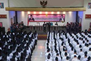 Pemerintah Kota Tanjungpinang melantik delapan Calon Pegawai Negeri Sipil (CPNS) dan 517 Pegawai Pemerintah dengan Perjanjian Kerja (PPPK) tahap I di Gedung Wanita Tun Fatimah, Senggarang, Kamis (19/6).