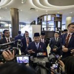 Presiden Republik Indonesia Prabowo Subianto menyampaikan prinsip Indonesia atas konflik global dalam pleno St. Petersburg International Economic Forum (SPIEF) 2025 di ExpoForum Convention and Exhibition Centre, St. Petersburg, Rusia, pada Jumat, 20 Juni 2025. (Foto: BPMI Setpres) Read more: https://setkab.go.id/presiden-prabowo-angkat-diplomasi-damai-indonesia-di-forum-dunia/