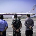 Presiden Prabowo Subianto bertolak menuju Provinsi Bali dalam rangka kunjungan kerja pada Rabu, 25 Juni 2025. (Foto: BPMI Setpres) Read more: https://setkab.go.id/bertolak-ke-bali-presiden-prabowo-akan-resmikan-sejumlah-fasilitas-kesehatan-dan-kek-sanur/