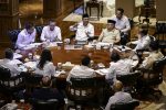 Presiden Prabowo Subianto memanggil sejumlah menteri untuk membahas tentang kesiapan penyelenggaraan Sekolah Rakyat pada Senin, 23 Juni 2025 di Hambalang, Kabupaten Bogor, Provinsi Jawa Barat. (Foto: BPMI Setpres) Read more: https://setkab.go.id/menuju-tahun-ajaran-baru-presiden-prabowo-beserta-jajaran-mantapkan-sekolah-rakyat/