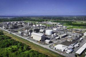 Presiden Republik Indonesia, Prabowo Subianto, meresmikan secara hybrid sejumlah proyek strategis energi nasional, mencakup pembangunan dan pengoperasian pembangkit energi terbarukan di 15 provinsi