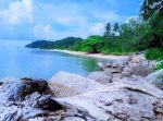 Pulau Pekajang, yang berada dalam gugusan Pulau Tujuh di bawah Pulau Singkep, tercatat sebagai bagian dari wilayah Kerajaan Lingga-Riau