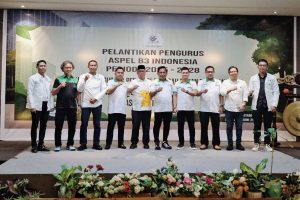 Wakil Gubernur Kepulauan Riau, Nyanyang Haris Pratamura, menghadiri pelantikan pengurus Asosiasi Pengusaha Limbah Bahan Beracun Berbahaya (ASPEL B3) Indonesia periode 2025–2028 di Hotel Said, Batam Center, Senin (16/6).