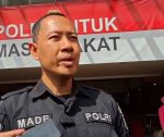Aparat kepolisian berhasil mengamankan dua orang debt collector berinisial UJ dan SH yang kedapatan membawa senjata api jenis air gun di kawasan Jalan Tole Iskanda