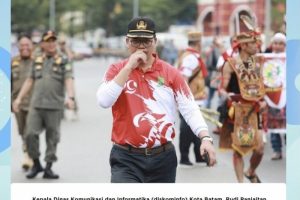 Wali Kota Batam Amsakar Achmad mengimbau seluruh komponen masyarakat untuk aktif menyemarakkan perayaan yang digelar Pemerintah Kota (Pemko) Batam.
