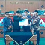 Rapat Paripurna dengan agenda penyampaian laporan akhir Badan Anggaran terhadap Rancangan Peraturan Daerah (Ranperda) Pertanggungjawaban Pelaksanaan APBD Tahun Anggaran 2024, Selasa (1/7/2025).