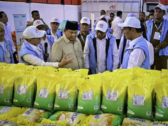 Presiden Prabowo Subianto meresmikan peluncuran kelembagaan 80.081 Koperasi Desa/Kelurahan Merah Putih (KDMP/KKMP) dalam sebuah acara yang digelar di Koperasi Desa Merah Putih Bentangan, Desa Bentangan, Kecamatan Wonosari, Kabupaten Klaten, pada Senin, 21 Juli 2025. (Foto: BPMI Setpres)Read more: https://setkab.go.id/masyarakat-sambut-antusias-peluncuran-80-081-koperasi-merah-putih-harapan-baru-untuk-ekonomi-desa/