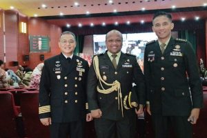 Sebanyak 157 perwira siswa dari berbagai negara, termasuk dua perwira TNI, berhasil menyelesaikan program Defence and Strategic Studies Course (DSSC) yang diselenggarakan oleh National Defence University (NDU) People’s Liberation Army (PLA) di Beijing, Tiongkok.Beijing, 23 Juli 2025