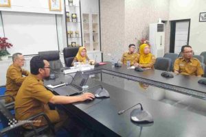 Pemerintah Kota Tanjungpinang mengikuti Rapat Koordinasi Pengendalian Inflasi Daerah yang digelar Kementerian Dalam Negeri secara hybrid, Senin (7/7/2025), di Ruang Rapat Lantai 3 Kantor Wali Kota Tanjungpinang.
