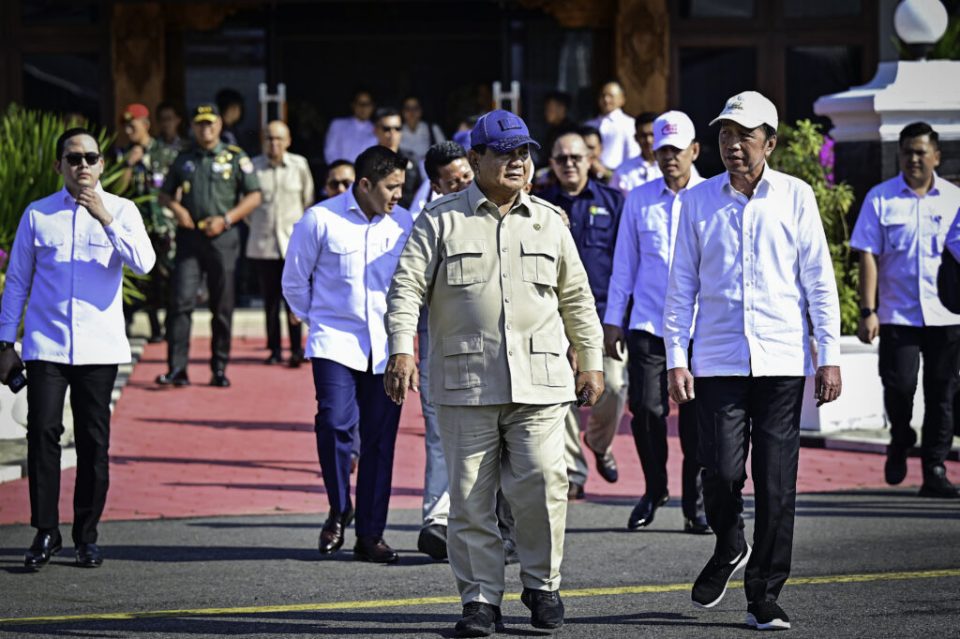 Usai menjalani rangkaian kunjungan kerja selama dua hari di Provinsi Jawa Tengah, Presiden Republik Indonesia Prabowo Subianto bertolak kembali ke Jakarta pada Senin sore (21/7/2025).