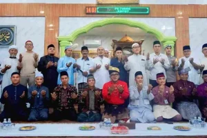 Wali Kota Tanjungpinang, H. Lis Darmansyah meresmikan Masjid Nur Arridwan yang sebelumnya berstatus sebagai surau. Jumat (25/7/2025).