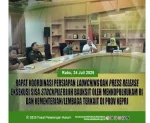 Kegiatan ini berlangsung di Ruang Rapat Sekretaris Daerah Lantai 3, Kantor Gubernur Kepulauan Riau, Dompak.Tanjungpinang, 24 Juli 2025