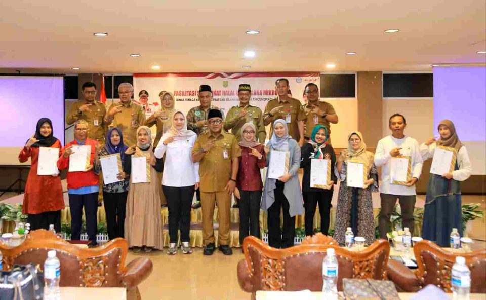 Sertifikasi halal yang digelar Dinas Tenaga Kerja, Koperasi, dan Usaha Mikro Kota Tanjungpinang di Hotel Bintan Plaza, Selasa (12/8/2025).