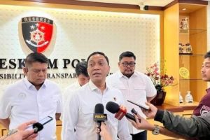 Direktorat Tindak Pidana Narkoba (Dittipidnarkoba) Bareskrim Polri berhasil menggagalkan penyelundupan narkotika jenis Happy Water seberat 1,7 kilogram, dua warga negara asing (WNA) asal Malaysia dan China ditangkap dalam operasi tersebut.Selasa (26/8/2025).