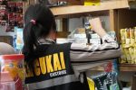 Bea Cukai terus mengintensifkan upaya pemberantasan rokok ilegal melalui operasi pasar di berbagai daerah. Pada Agustus 2025