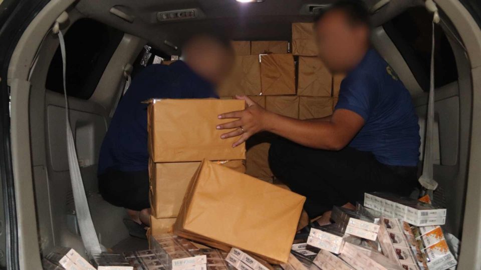 Kantor Wilayah Bea Cukai Jawa Tengah dan D.I. Yogyakarta (Kanwil BC Jateng DIY) mencatat sebanyak 1.606 penindakan terhadap peredaran hasil tembakau ilegal hingga akhir Juli 2025.Semarang, 26 Agustus 2025