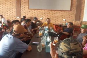 Rencana aksi protes terhadap maraknya peredaran rokok tanpa cukai di Kepulauan Riau (Kepri) semakin nyata. Sekitar 200 orang dari Aliansi Gerakan Bersama (GEBER) Kepri