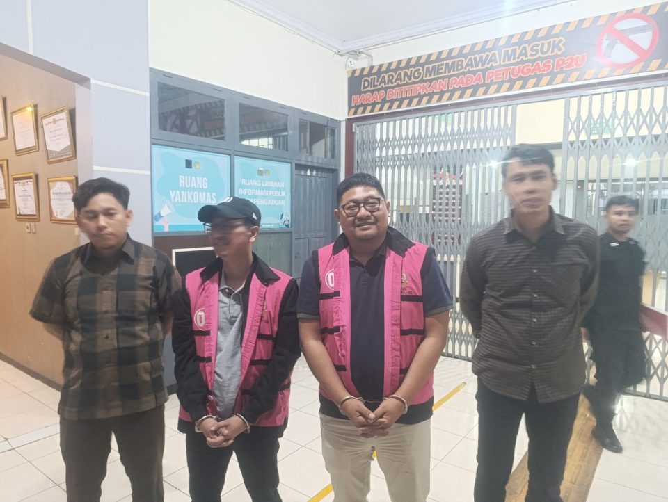 Dari sebelumnya tahanan kota, kini ketiganya ditahan di Rumah Tahanan (Rutan) Kelas I Makassar, Kamis (14/8/2025).