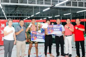 Ajang One Pride Mixed Martial Arts (MMA) kembali digelar di Tanjungpinang dengan nuansa internasional. Pertandingan yang berlangsung di Jl. D.I. Panjaitan KM.6 pada Sabtu (16/8/2025)