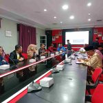 Menyambut Hari Ulang Tahun ke-80 Republik Indonesia, Pemerintah Kota Tanjungpinang menggelar rapat koordinasi Forum Tanggung Jawab Sosial dan Lingkungan Perusahaan (TJSLP), Jumat (1/8/2025),