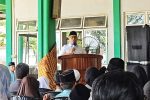 Pemerintah Provinsi Kepulauan Riau melalui Dinas Sosial menyerahkan bantuan permakanan kepada Lembaga Kesejahteraan Sosial Anak (LKSA) se-Kota Batam, Jumat (22/8).