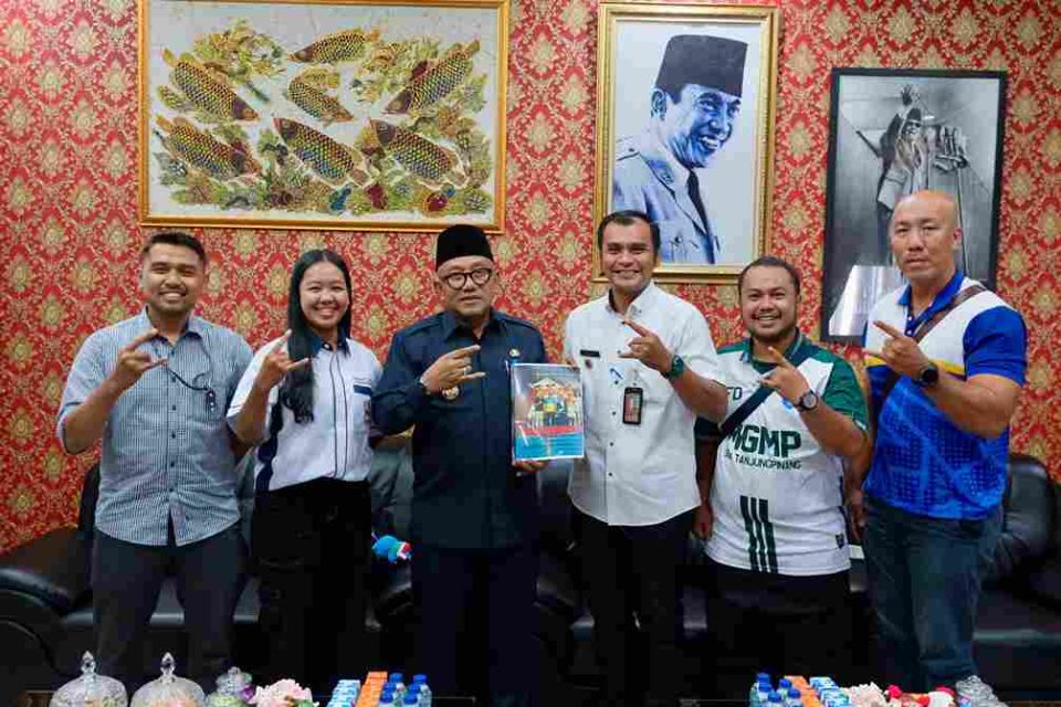 Pengurus Kota Persatuan Bola Basket Seluruh Indonesia menggelar silaturahmi dengan Wali Kota Tanjungpinang, Lis Darmansyah, Rabu (13/8)