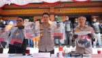 Kapolda Bali Irjen Pol Daniel Adityajaya memimpin konferensi pers di lobi Ditreskrimum Polda Bali pada Jumat (1/8/2025).