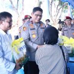 Polda Metro Jaya menggelar Gerakan Pangan Murah di Lapangan Presisi Ditlantas, Jakarta Selatan, Senin (11/8/2025).