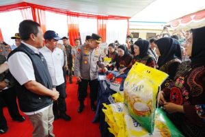 Kapolri Jenderal Listyo Sigit Prabowo mengungkapkan bahwa Kepolisian Negara Republik Indonesia (Polri) telah menyalurkan sebanyak 310,25 ton beras Stabilisasi Pasokan dan Harga Pangan (SPHP) ke empat Polda