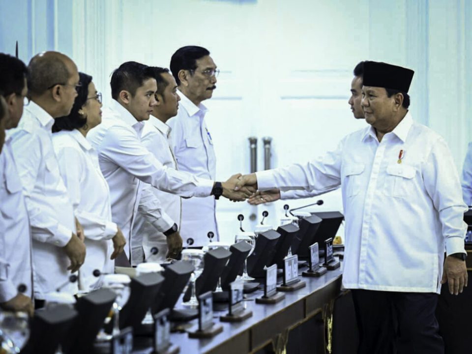 Presiden Prabowo Subianto memimpin Sidang Kabinet Paripurna bersama Wakil Presiden Gibran Rakabuming Raka di Istana Kepresidenan Jakarta, Minggu (31/8/2025).