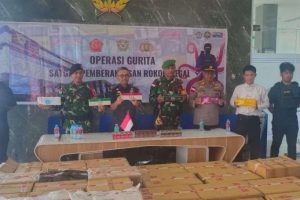 Bea Cukai Nanga Badau mencatat capaian signifikan melalui Operasi Gurita dengan melakukan sembilan kali penindakan terhadap rokok ilegal. Nanga Badau, 28 Agustus 2025.