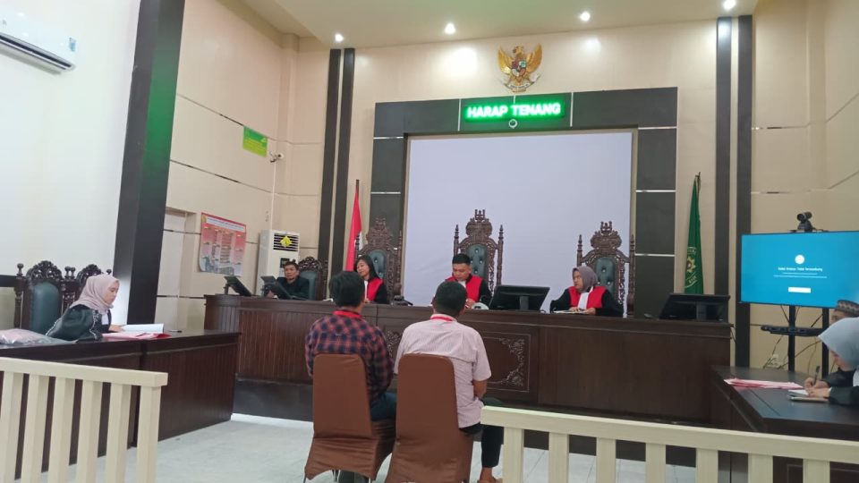 Jaksa Penuntut Umum pada Kejaksaan Negeri [sebutkan daerah], Nurul Anisa, S.H., menghadiri persidangan perkara tindak pidana narkotika