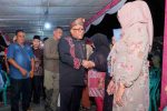 Wali Kota Tanjungpinang, Lis Darmansyah, kembali hadir di tengah masyarakat dalam acara Malam Puncak Hiburan dan Silaturahmi Warga RW 006 Pinang Kencana, Perumahan Bintan Permai, Jumat malam (29/8/2025).
