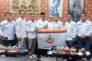 Wali Kota Tanjungpinang, Lis Darmansyah, menerima kunjungan silaturahmi dan audiensi dari Dewan Pimpinan Daerah (DPD) Ikatan Keluarga Minang (IKM) Kota Tanjungpinang di ruang kerjanya, Rabu (20/8).