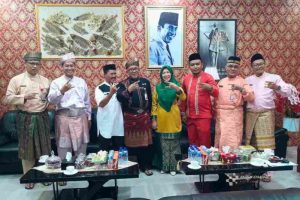 Wali Kota Tanjungpinang, Lis Darmansyah, menerima audiensi jajaran pengurus Ikatan Guru Indonesia (IGI) Kota Tanjungpinang yang dipimpin Ketua IGI, Baiturahman Isman, di Ruang Kerja Wali Kota, Jumat (29/8/2025).