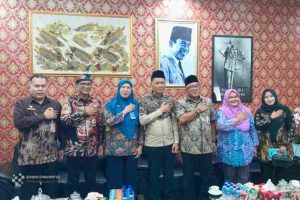 Wali Kota Tanjungpinang, Lis Darmansyah, menerima audiensi dari Lembaga Penyiaran Publik (LPP) Radio Republik Indonesia (RRI) Tanjungpinang di Kantor Wali Kota, Kamis (21/8).