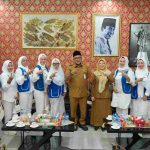 Silaturahmi dari Ikatan Wanita Pengusaha Indonesia (IWAPI) Kota Tanjungpinang sekaligus perkenalan pengurus baru di Ruang Wali Kota, Selasa (12/8/2025).