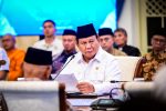 Presiden Prabowo Subianto menggelar pertemuan sekaligus silaturahmi bersama tokoh lintas agama, pimpinan partai politik, pimpinan serikat buruh, serta organisasi pemuda lintas iman di Istana Negara, Jakarta, Senin (1/9). (Foto: BPMI Setpres)