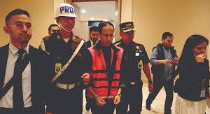 Kejaksaan Agung Republik Indonesia melalui Tim Penyidik Jaksa Agung Muda Bidang Tindak Pidana Khusus (Jampidsus) resmi menetapkan NAM, Menteri Pendidikan, Kebudayaan, Riset, dan Teknologi RI periode 2019–2024, sebagai tersangka.Kamis (4/9/2025) di Jakarta.