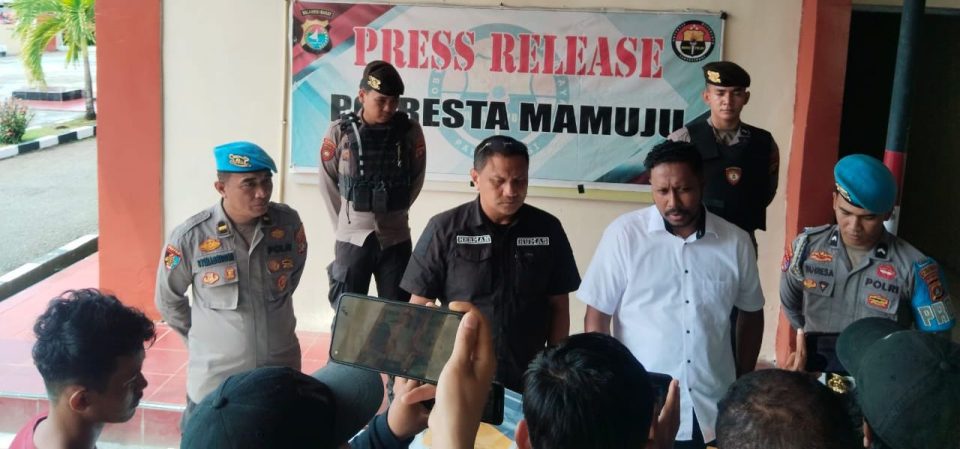 Tewas Akibat Miras Oplosan, Polresta Mamuju Buru Dua Pelaku
