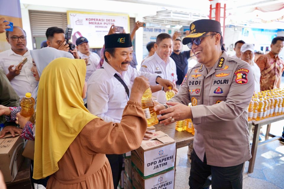 Polri kembali menggelar pasar murah di Desa Rembun, Kecamatan Dampit, Kabupaten Malang, Rabu (6/8/2025).