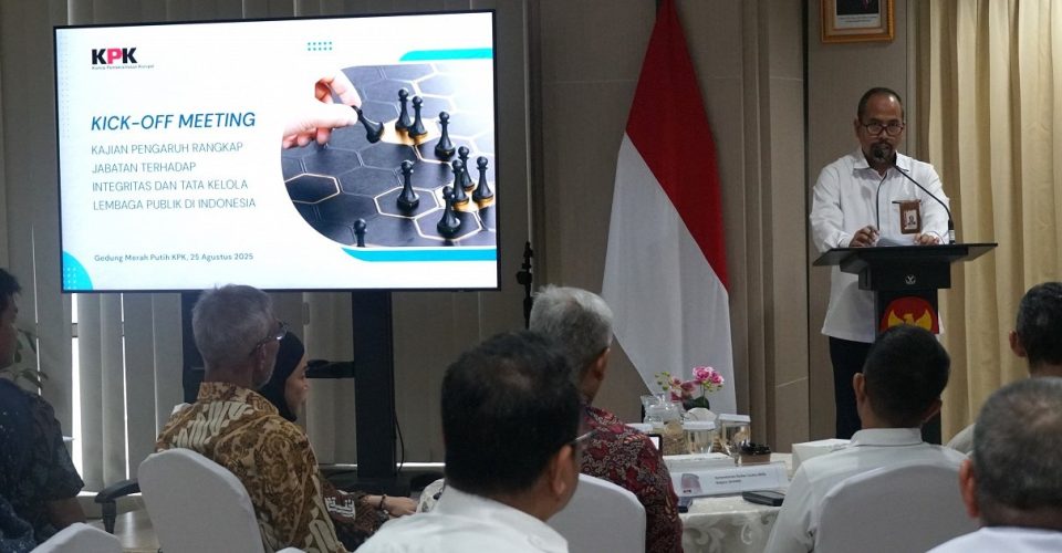 Kajian Rangkap Jabatan Pasca Putusan MK