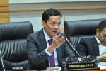 Ketua Komisi III DPR RI, Habiburokhman, menyatakan dukungannya terhadap kebijakan Kapolri
