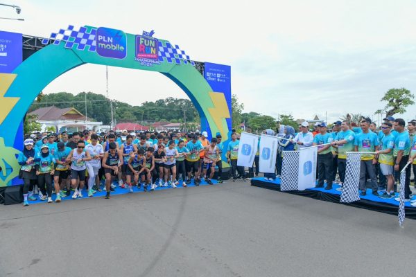 Meriahkan PLN Mobile Fun Run 2025 di Tanjungpinang