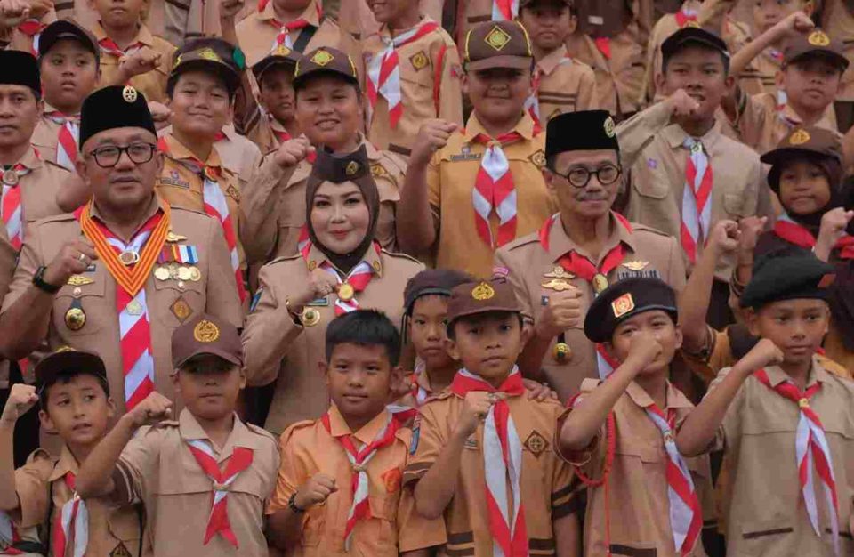 Pimpin Upacara Gelar Senja Pramuka di Tanjungpinang